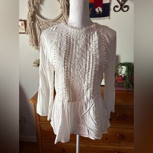 NWT Kensie White Lace Detail Blouse